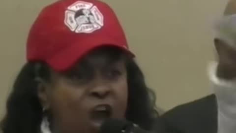 'GET RID OF THE ILLEGALS!': Chicago voters directly confront Mayor Brandon Johnson (D)