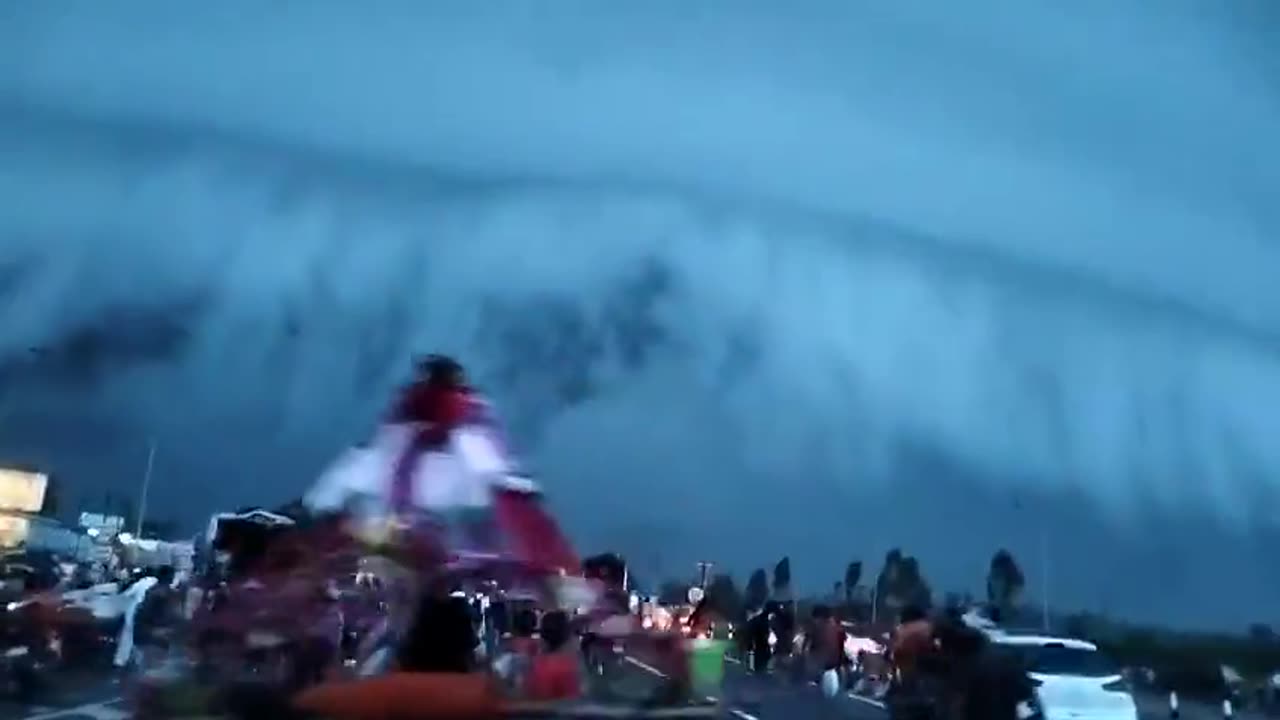 Shelf cloud in India