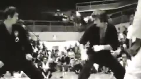 Bill Superfoot Wallace Vs. Joe Lweis Point Fighting