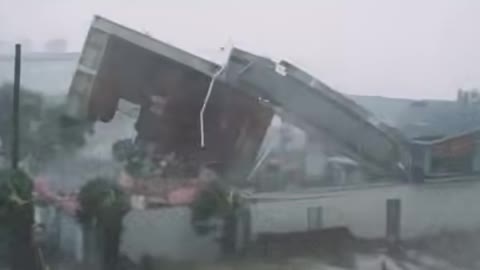 Roof raising ferocity of Hurricane Ian in Naples, Florida 28-2022