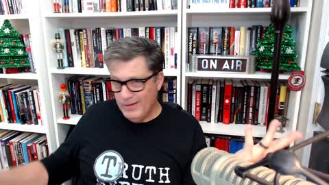 Late night hosts agree on penis jokes to cover Hunter crimes. FBI loses more credibility.