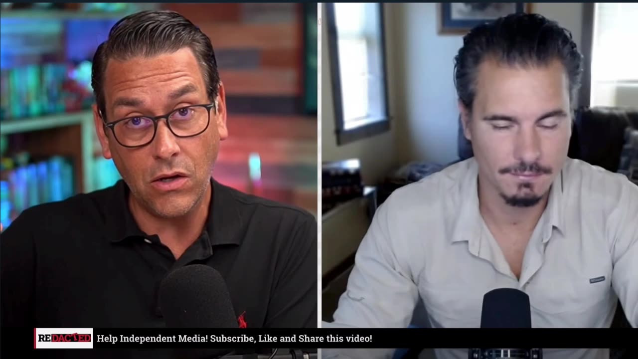 👽Alien attacks 15 year old girl in Peru