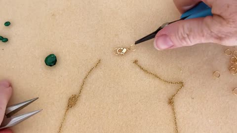 How to Make a Chain and Crystal Bead Necklace