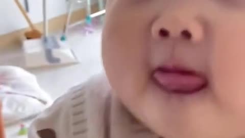 👶🏻🌹