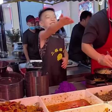 How can you ignore a helping child like him| Viral| Entertainment