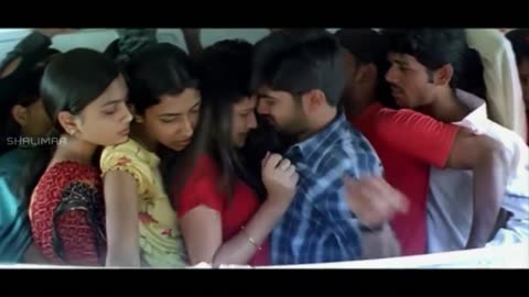 Hot Bollywood Romantic Scene on bus | whatsapp Video status
