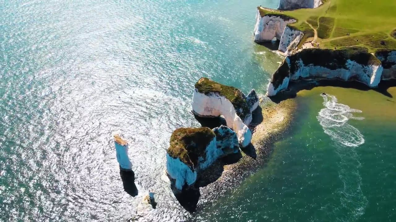 The United Kingdom 4K - Scenic Relaxation Film With Calming Music