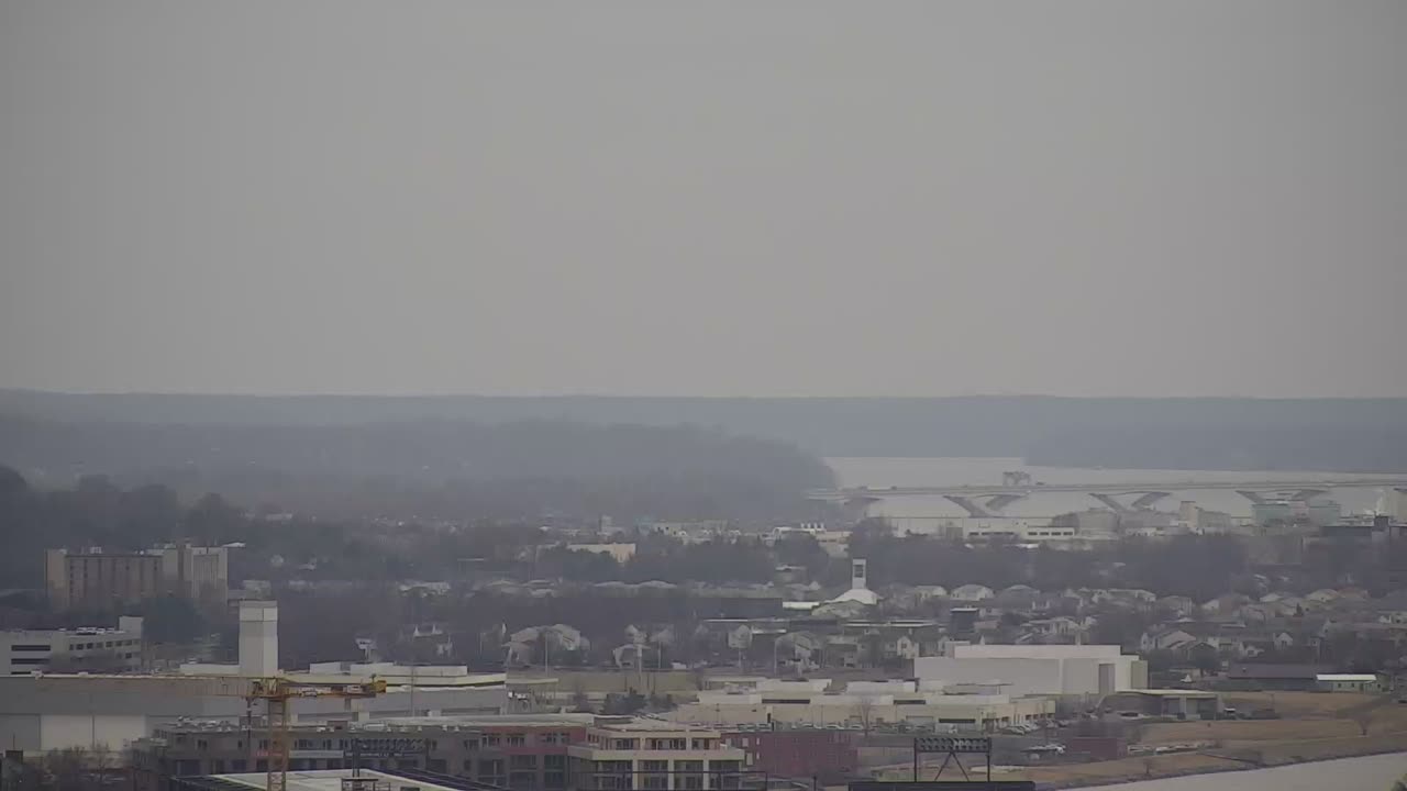 Camera0901USCDLADomeSouth_2021-01-06_Starting_at_11h40min01s950ms.mp4