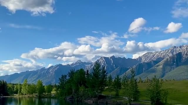 Quarry lake🇨🇦