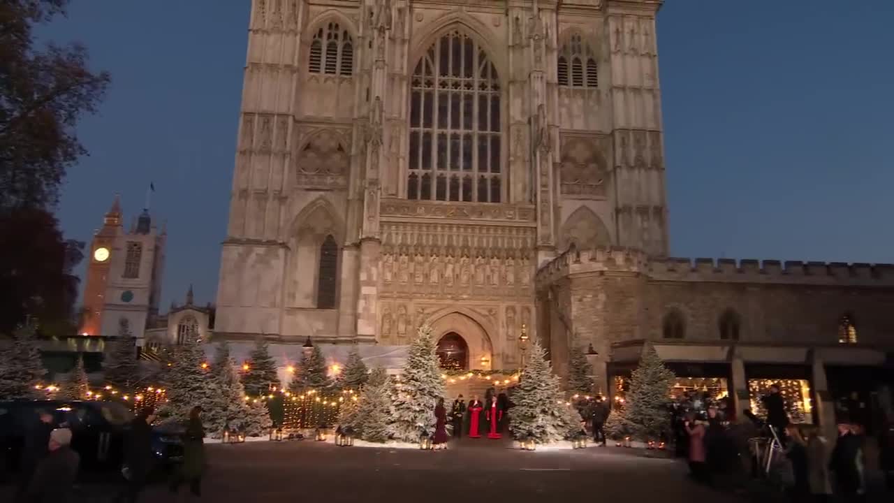 Royal Family Unite at Kate’s Christmas Carol Service