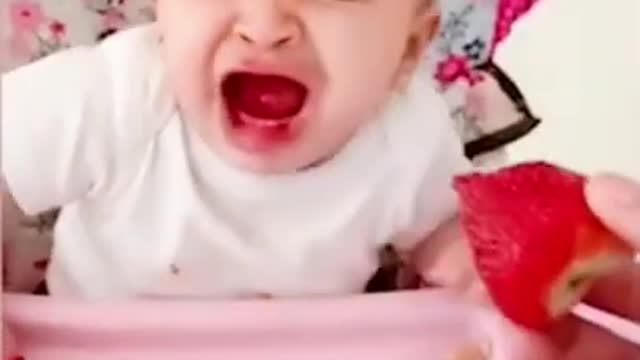 Funny Baby Videos eating fruits