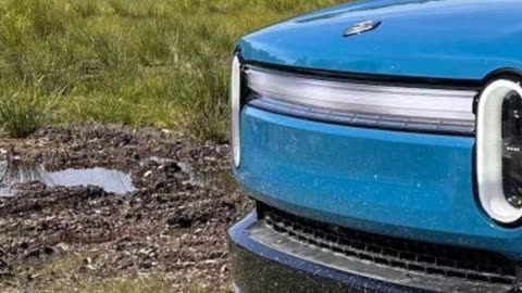 I drove the next-gen R1SR1T and Rivian is getting better at making electric vehicles