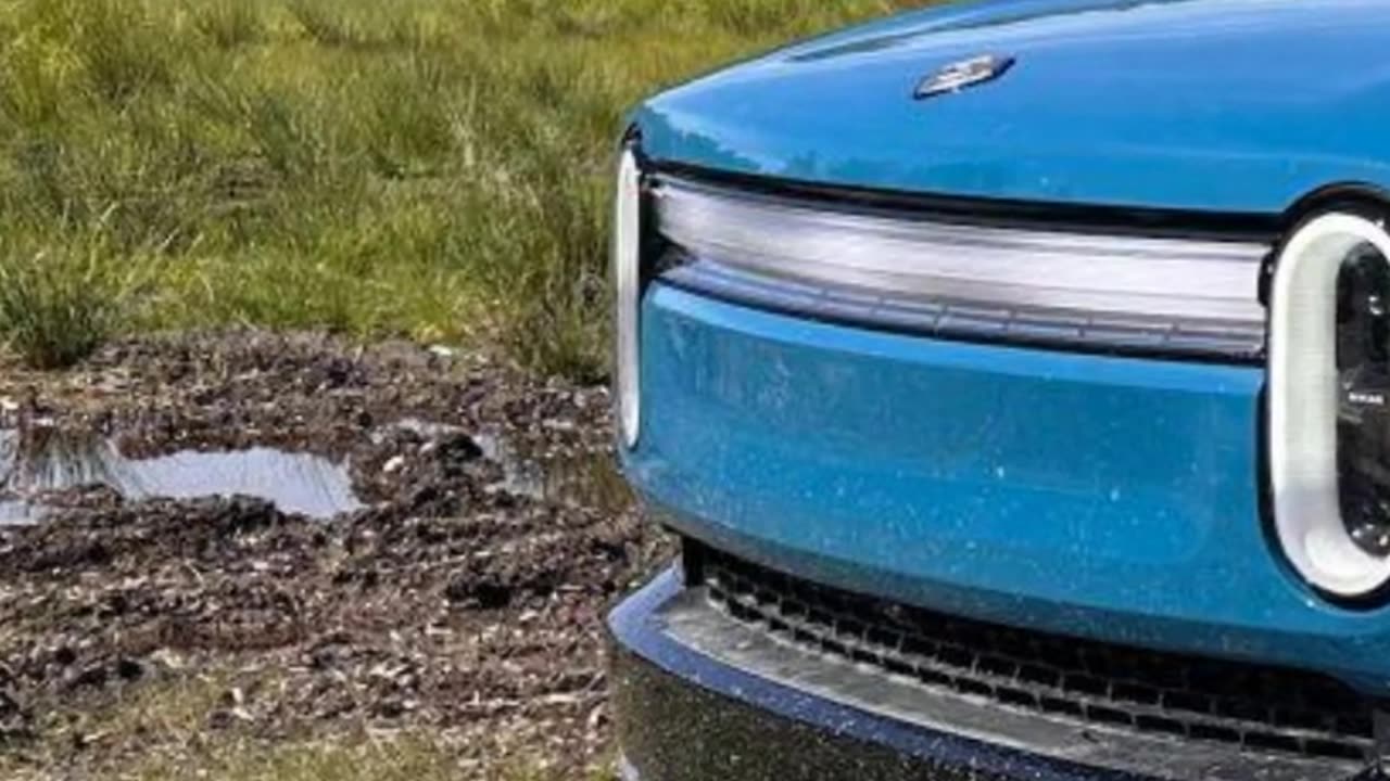 I drove the next-gen R1SR1T and Rivian is getting better at making electric vehicles