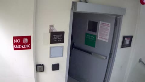 5181CHOBBANorthLobbyStair8_2021-01-06_10h20min01s257ms.mp4