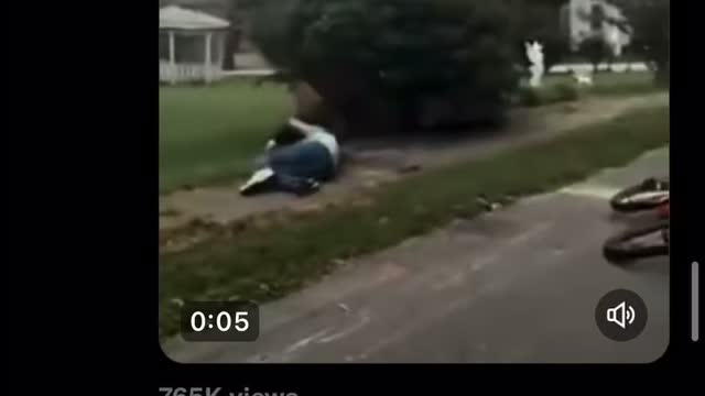Old White Man Punches Black Teenager