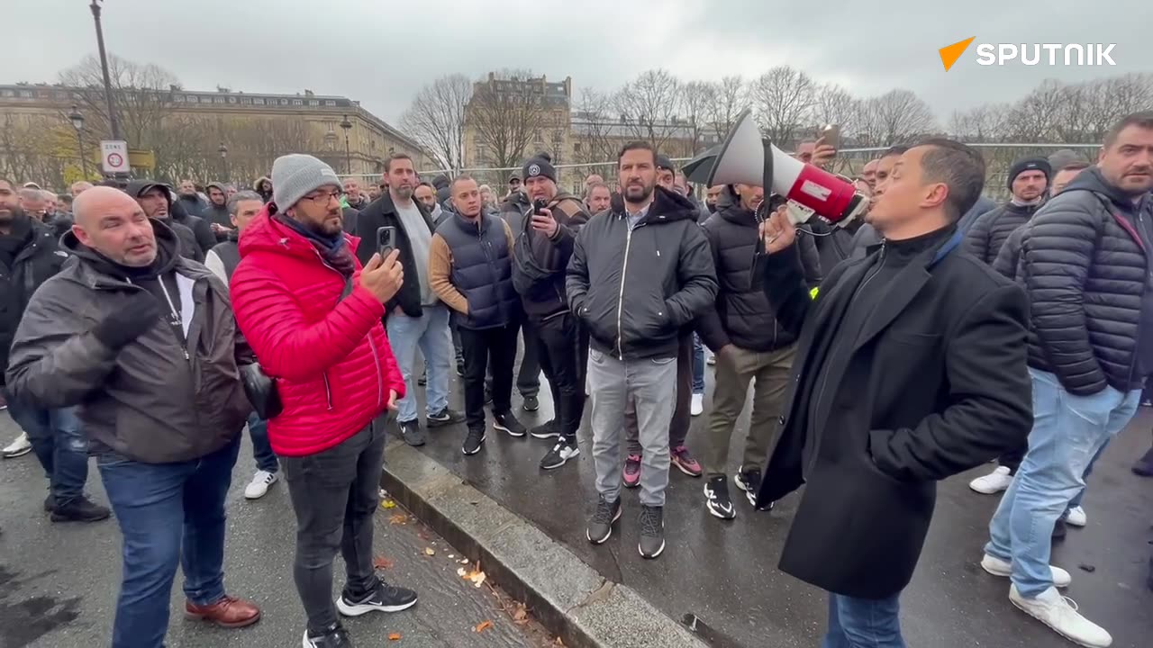 FRANCE : TAXI DRIVERS