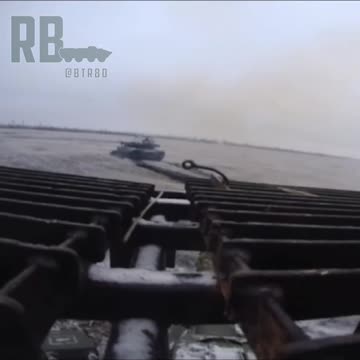 Russian Tanks Assault Ukrainian Positions Near Sjeverne (Southern Flank of Avdiivka)