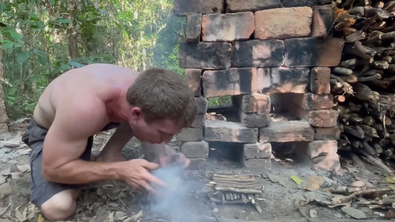 Primitive Technology Purifying Clay By Sedimentation and