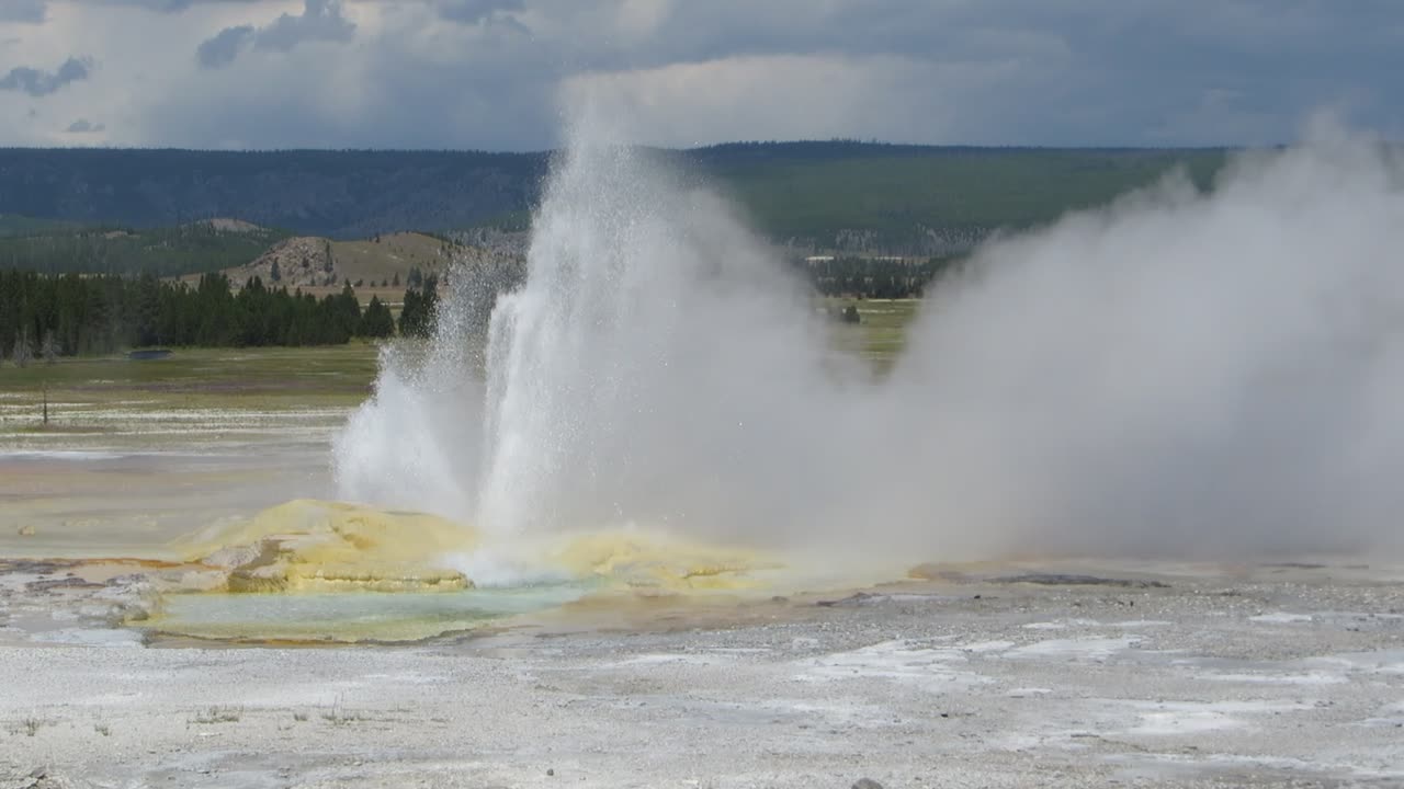 Clepsydra Geyser, Lower Geyser Basin, Yellowstone National Park