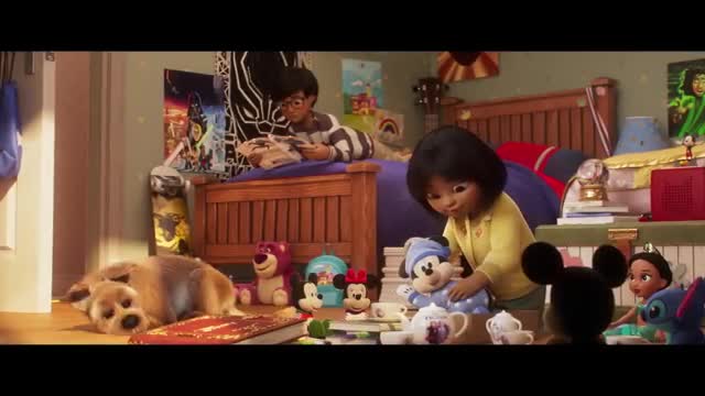 THE GIFT | Disney Christmas Advert 2022