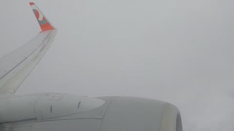 Voando dentro de uma nuvem-Flying inside a cloud