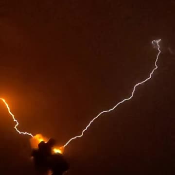 Guatemala light show