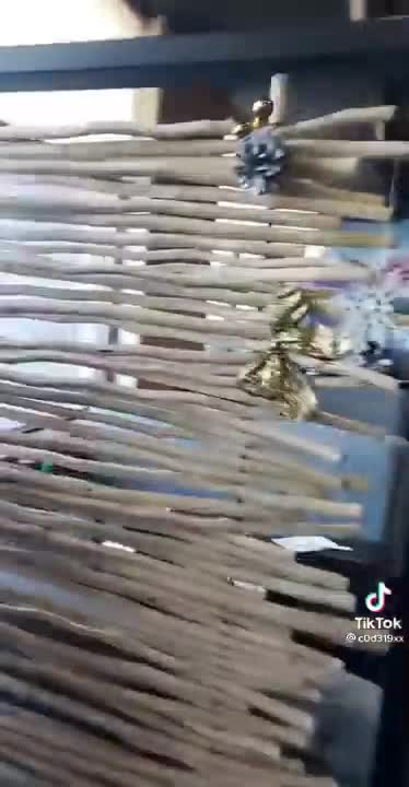 Covid disappears when you sit down , magic