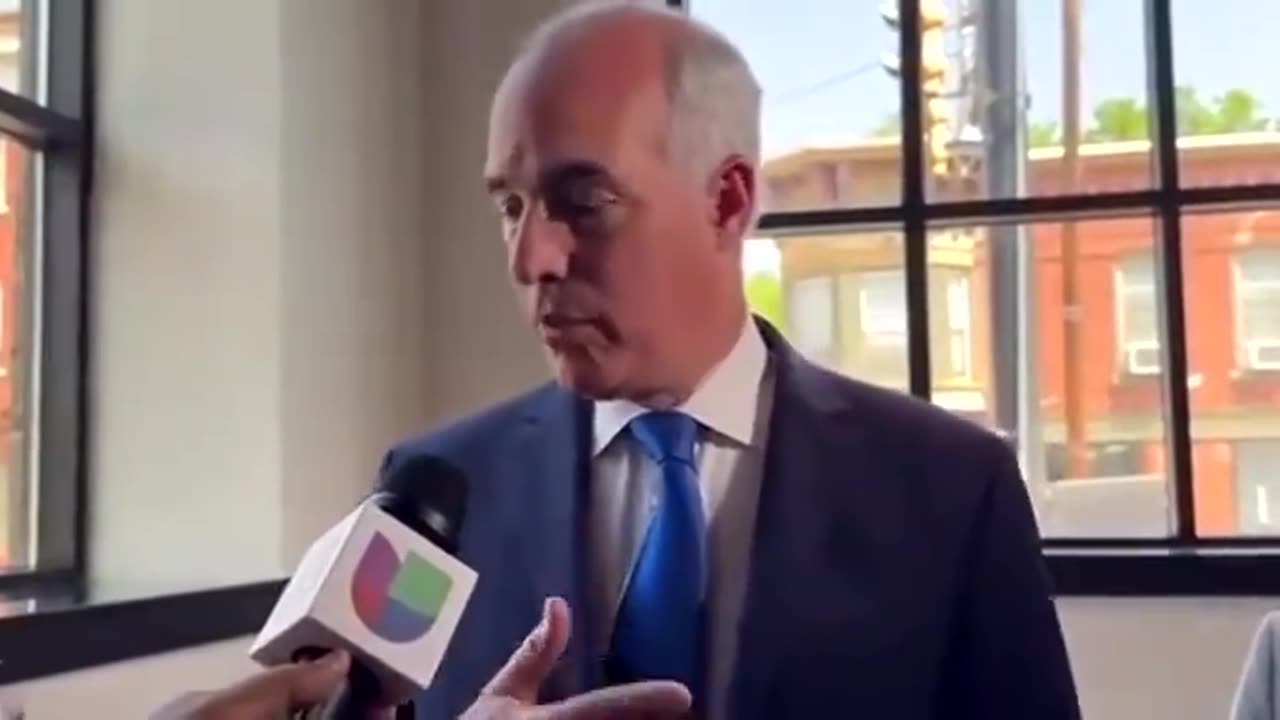 PA SEN. BOB CASEY UNFAZED BY SECRET SERVICE POST-TRUMP INCIDENT. DEMS SICK AND DELUSIONAL!
