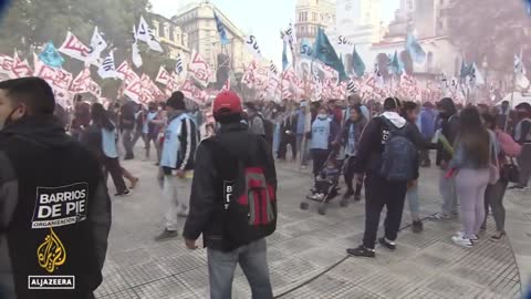 Argentine president urges unity as anti-government protests build