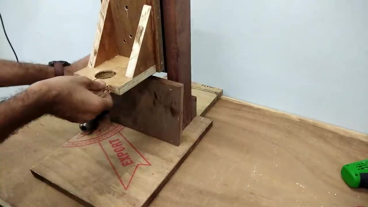 DRILL MACHINE HACK || MAKING ORDINARY DRILL TO BENCH DRILL PRESS