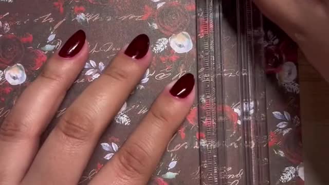 didnt have mich rose stickers but i hope you like the red too!!