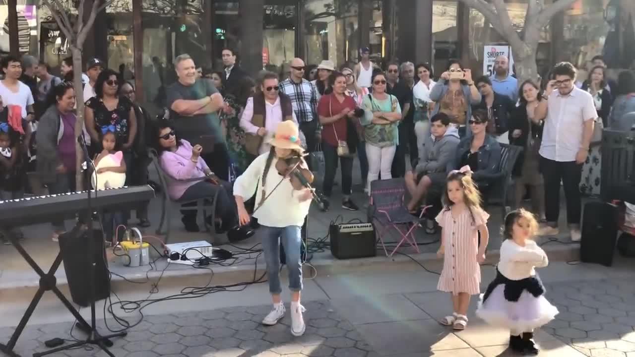 Lambada 💃2019🌴 - Karolina Protsenko - Violin - Street Performance - Kaoma