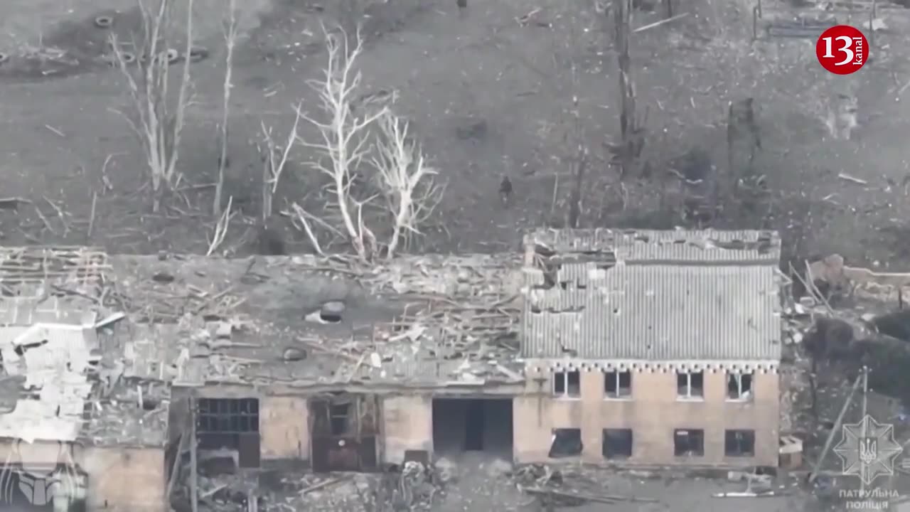 Russians come under fire after fleeing from drone and entering a house - Ukrainian Police at work