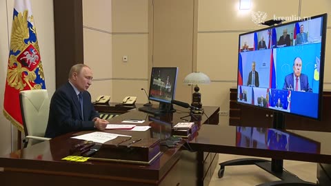⚡️Путин провёл оперативное совещание с постоянными членами Совета Безопасности.