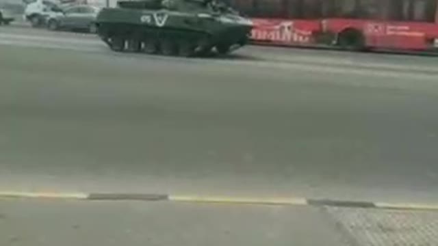 Russian tanks are moving through the streets of Gomel to attack the Ukrainians
