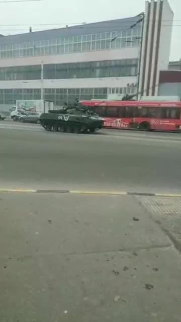 Russian tanks are moving through the streets of Gomel to attack the Ukrainians