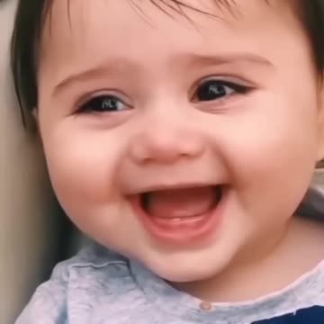 Baby laughing hysterically / Baby funny video status😆😆