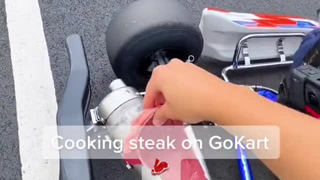 That's a interesting looking grill ๐คจ๐