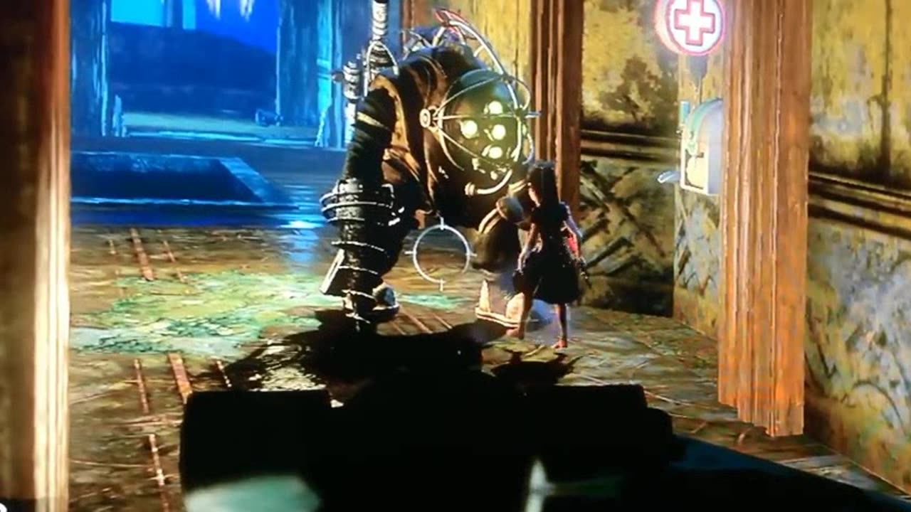 Bioshock 2 glitch move away!!
