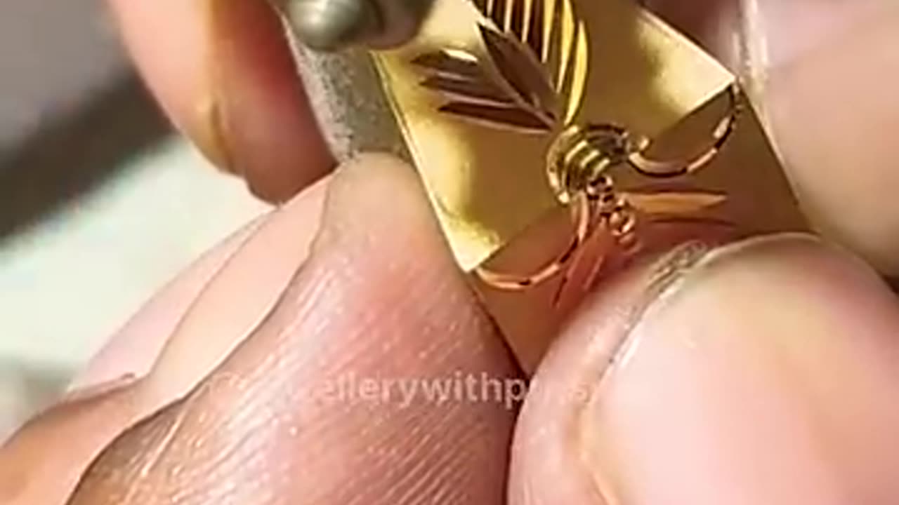 Gold Ring Amazing Art