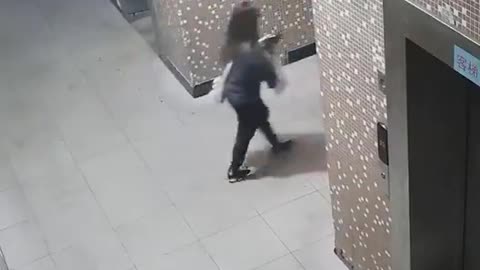 Man Brought an E-bike Battery Into an Elevator