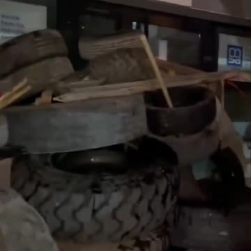 Los agricultores Franceses atacaron anoche varios bancos