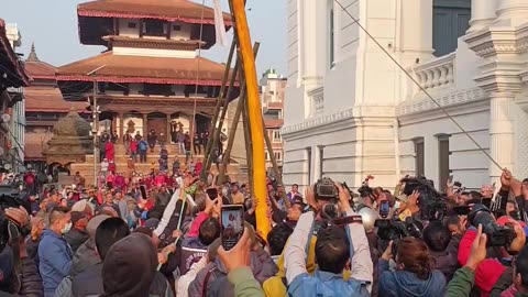Erection of chir of Holi