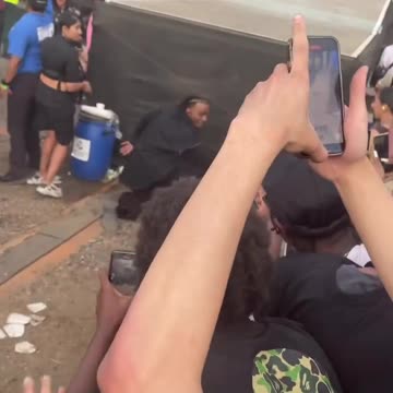 Playboy carti fall off stage