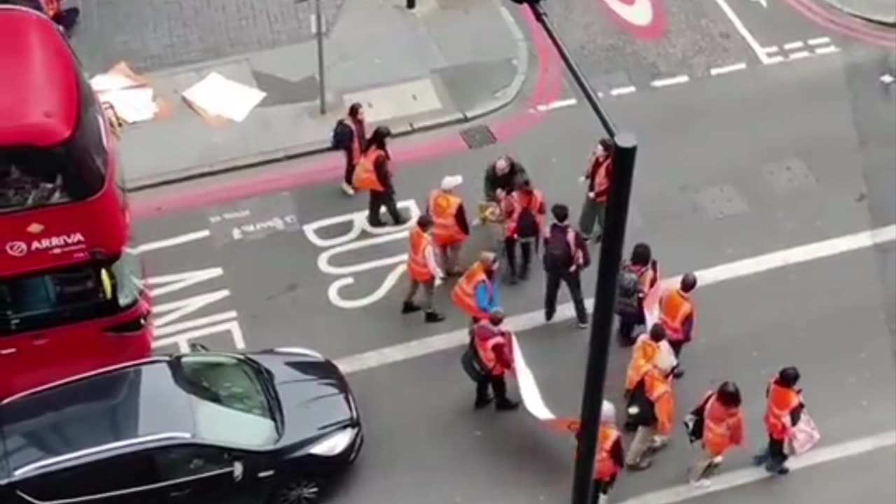 London UK: Globohomo globalist NGO funded 'Just Stop Oil' liberals are dealt with by lone man.