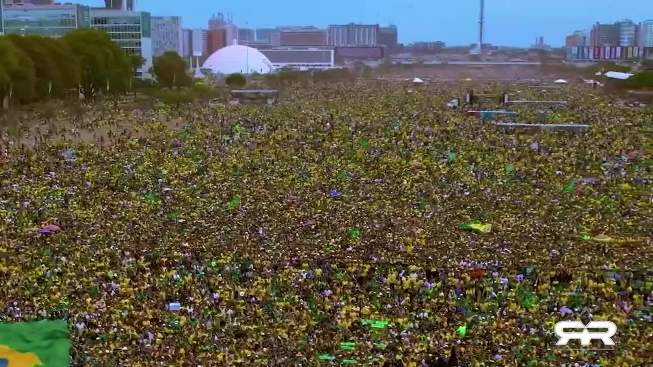 Powerful Demonstration of ‘We the People’ Happening Now in Brazil