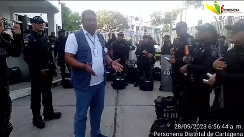 Encuentran bombas incendiarias en invasión Gustavo Petro