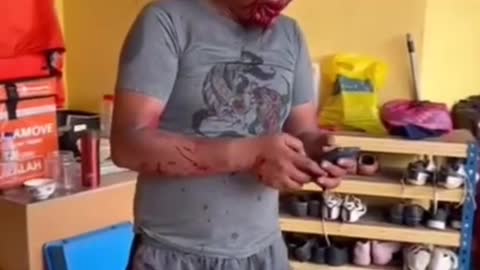 MALAYSIA: Man beaten and arrested for insulting Islam