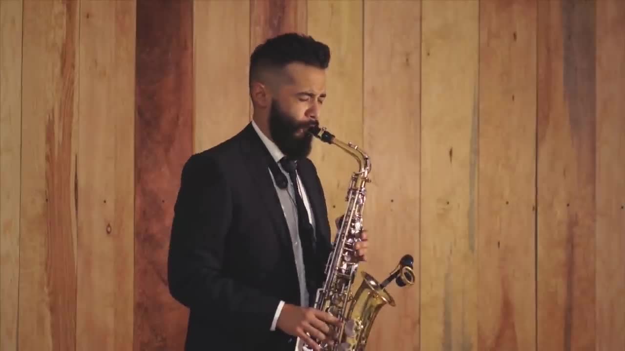 Love on the brain - Rihanna (sax cover Graziatto)