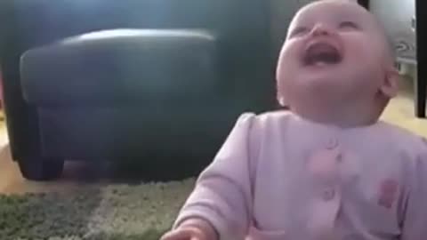 Funny Baby, Laughing so Crazy...//